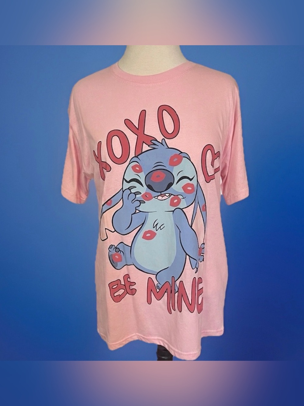 Disney Stitch Pink T-Shirt XOXO BE MINE Valentine’s Day Kisses Tee NWOT Medium